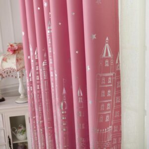 Kasteel roze gordijnen