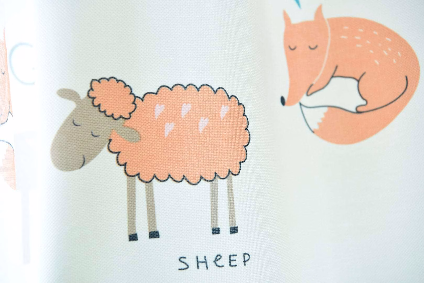Dieren gordijn rood