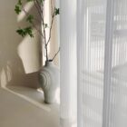 Witte vitrage verticale strepen