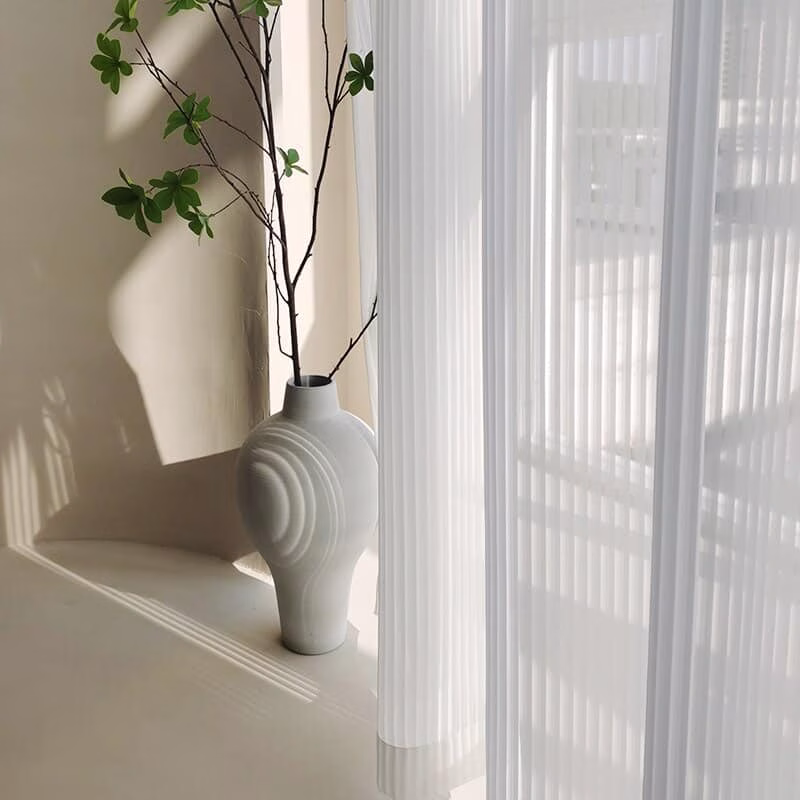 Witte vitrage verticale strepen