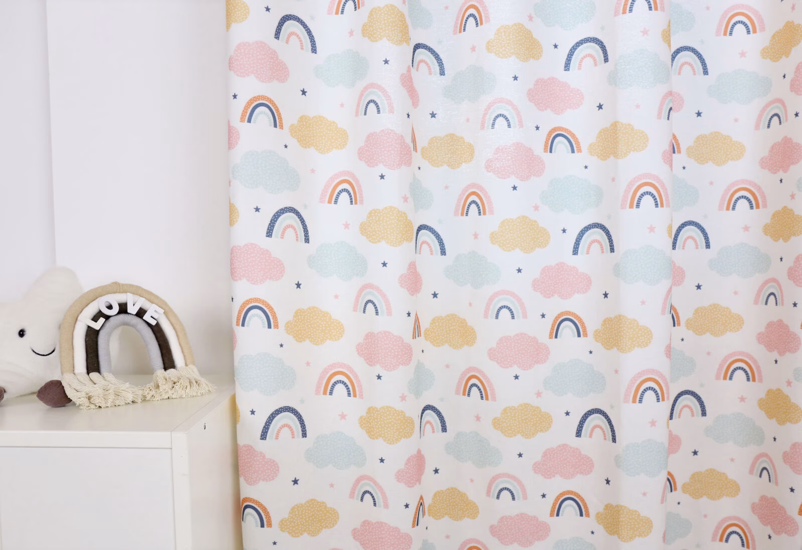 Regenboog kinderkamer gordijnen Leukekindergordijnen.nl