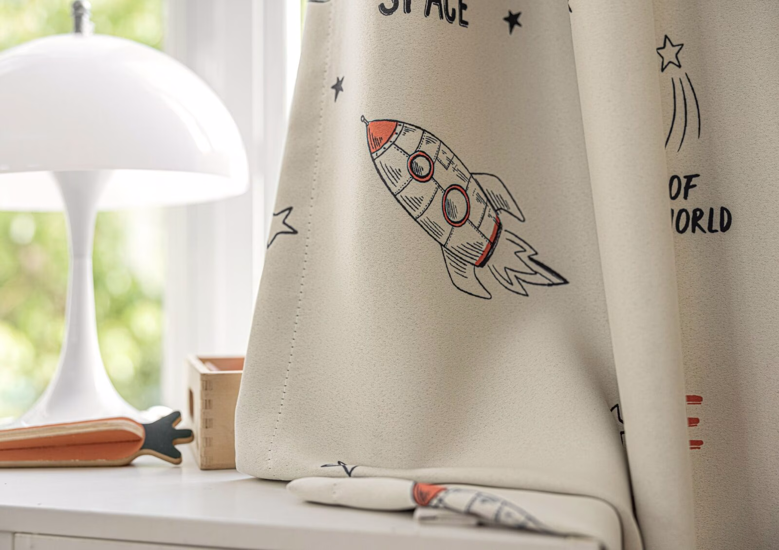 Ruimte Planeten Gordijnen Wit - Leukekindergordijnen.nl