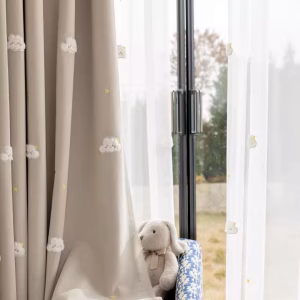 Wolken kinderkamer gordijnen - Leukekindergordijnen.nl